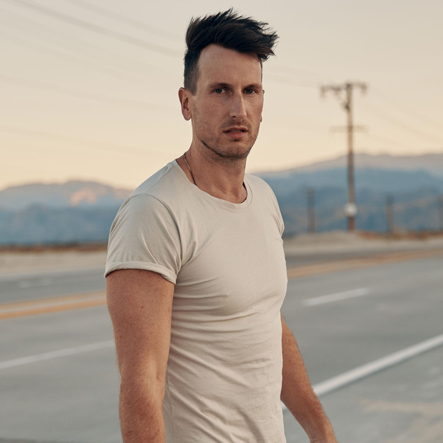 Russell Dickerson